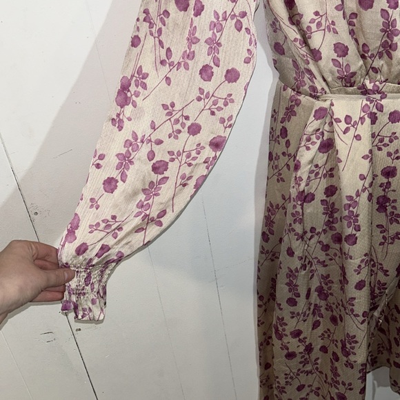 Bishop + Young Camila Long Sleeve Wrap Dress Wildflower Print Pink/Purple NWT - Picture 5 of 10